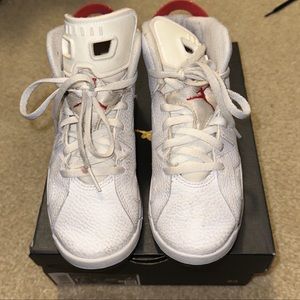 Kids Air Jordan Retro 6. Size 1.5y